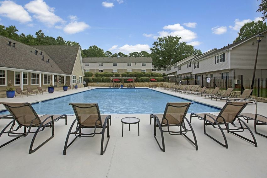 Dunwoody Glen Apartments, 6750 Peachtree Industrial Boulevard, Atlanta